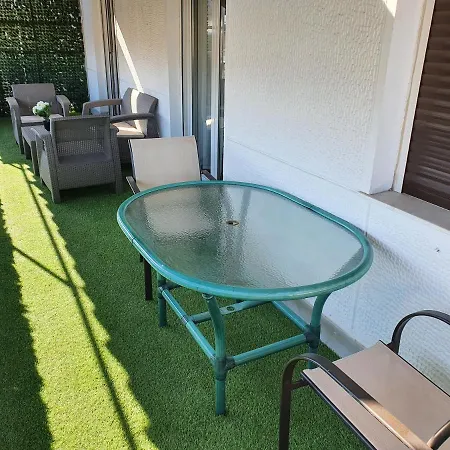 Pedion Areos Park 4 Center 4 *