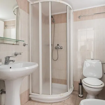 Pedion Areos Park 4 Center 4 Apartment *